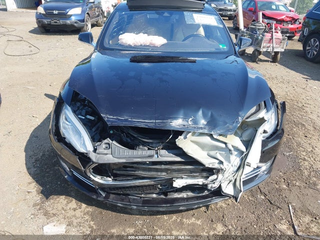 2015 TESLA MODEL S 5YJSA1E2XFF108268 Photo 5
