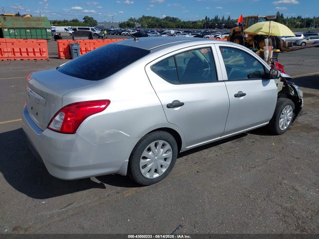 3N1CN7APXGL879008 Nissan 2016