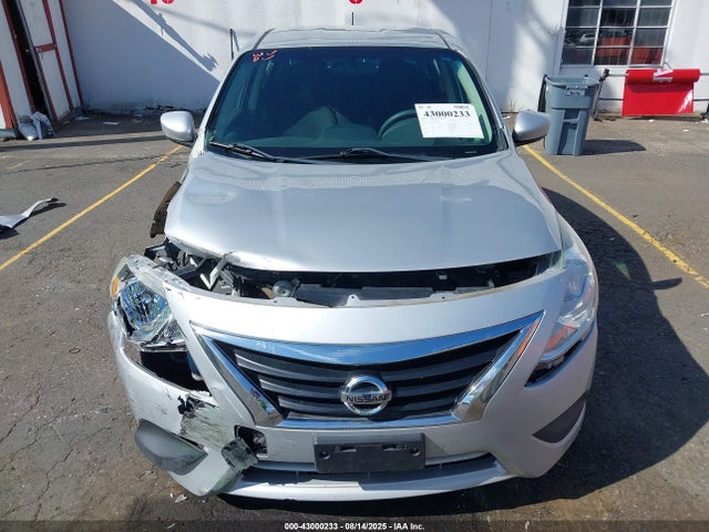 3N1CN7APXGL879008 Nissan 2016