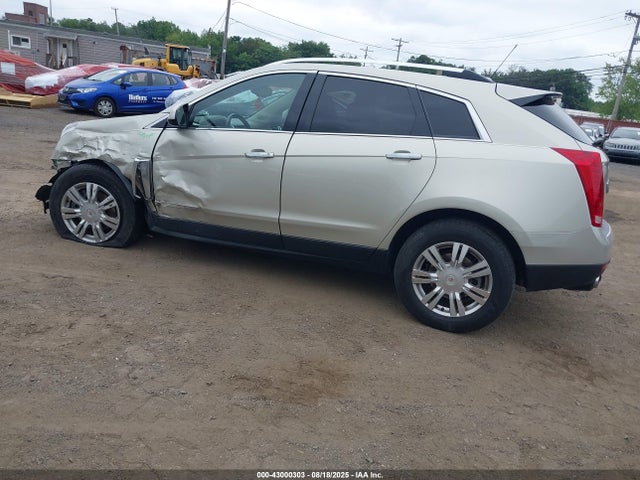 2015 CADILLAC SRX 3GYFNBE3XFS568777 Photo 2