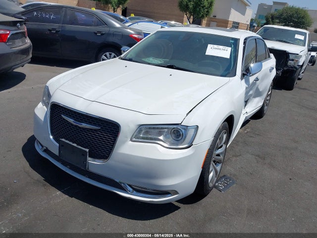 Chrysler 300 2019 2C3CCAEG5KH586018 Image 2
