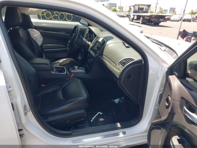 Chrysler 300 2019 2C3CCAEG5KH586018 Image 5