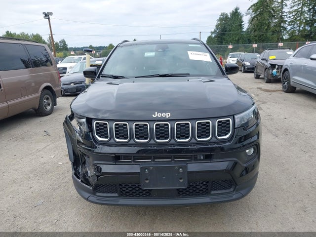 Jeep 2025 2025 3C4NJDBN3ST547451 Image 12