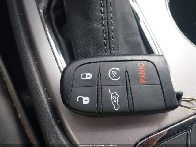 2019 JEEP GRAND CHEROKEE 1C4RJFCG3KC843496 Photo 10