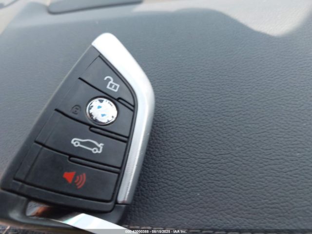 2018 BMW X3 5UXTR9C50JLC69826 Photo 10