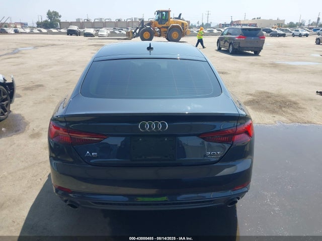 WAUENCF5XJA017201 Audi A5