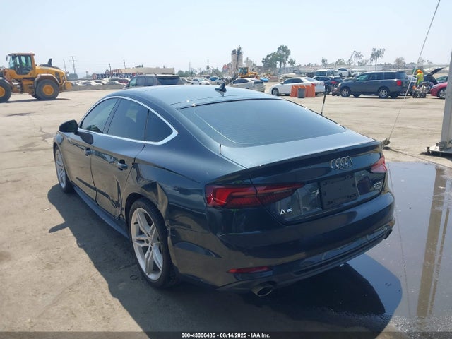WAUENCF5XJA017201 Audi A5
