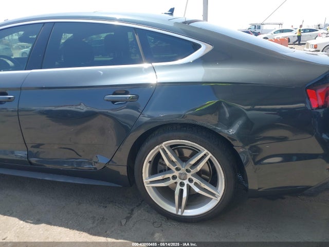 WAUENCF5XJA017201 Audi A5
