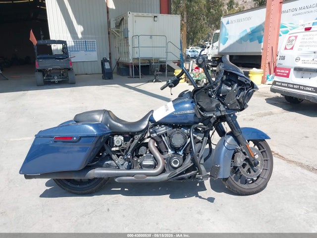 1HD1KTP30KB633359 Harley-Davidson Road Glide Special