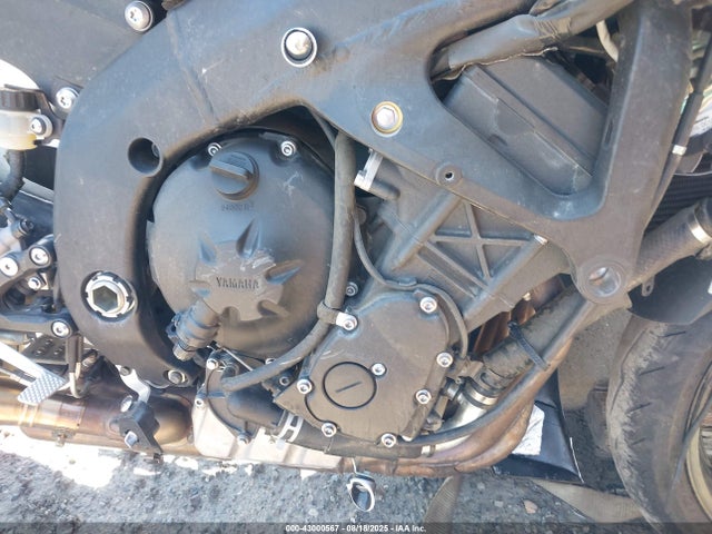 Yamaha Yzf-r6 2015 JYARJ16E2FA032802 Image 9