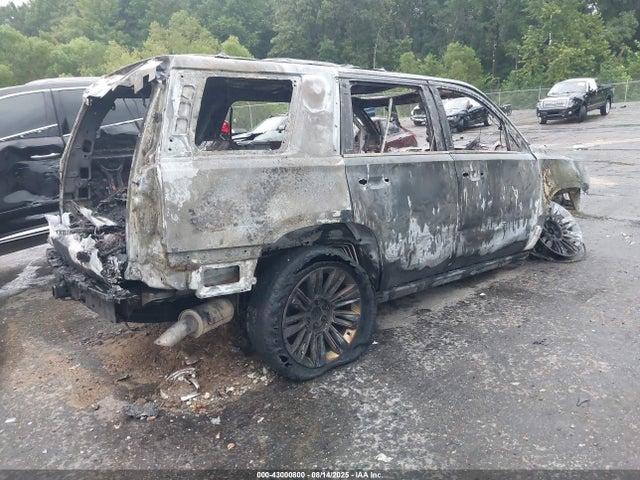 2016 CADILLAC ESCALADE 1GYS4DKJ8GR113334 Photo 3