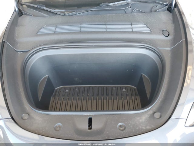 2023 TESLA MODEL Y 7SAYGDEF5PF884650 Photo 9