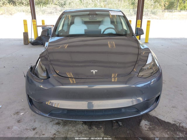 7SAYGDEF5PF884650 Tesla Model Y