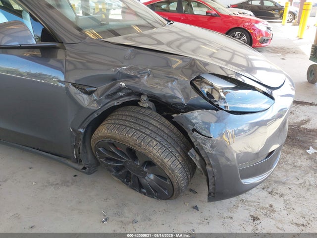 2023 TESLA MODEL Y 7SAYGDEF5PF884650 Photo 5
