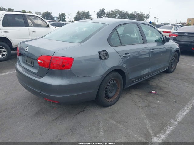 Volkswagen 2014 2014 3VW2K7AJ4EM397149 Image 4