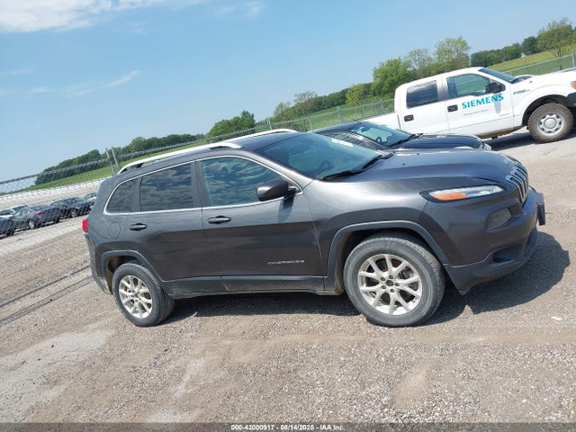 1C4PJMCS9FW615944 Jeep Cherokee