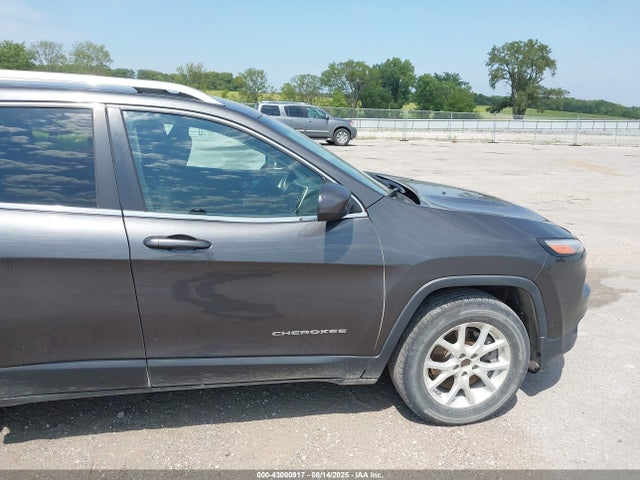 1C4PJMCS9FW615944 Jeep Cherokee
