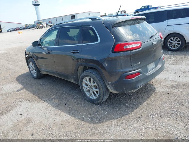 1C4PJMCS9FW615944 Jeep Cherokee