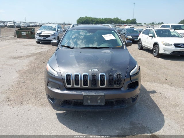 1C4PJMCS9FW615944 Jeep Cherokee