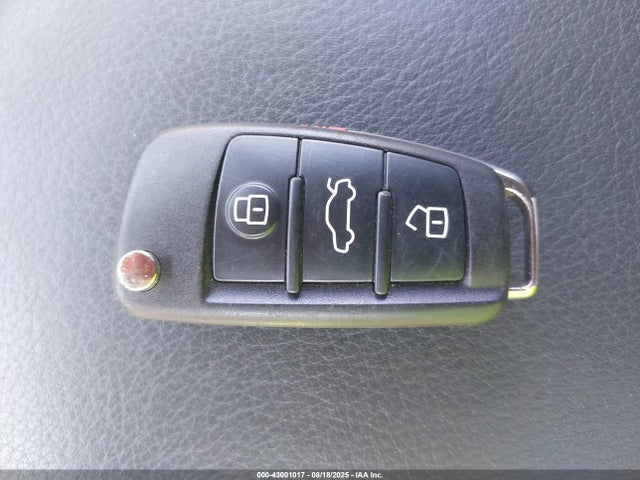 2019 AUDI A3 WAUAUGFF3K1011940 Photo 10