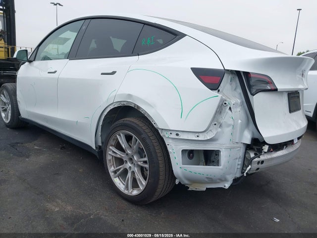2023 TESLA MODEL Y 7SAYGDEE3PA030809 Photo 2