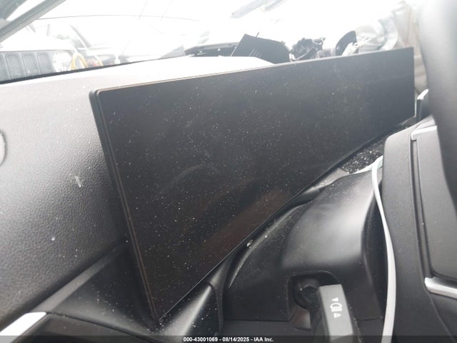 3MW69FF00R8E21128 BMW 330I