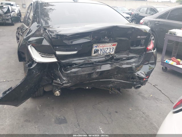 3MW69FF00R8E21128 BMW 330I
