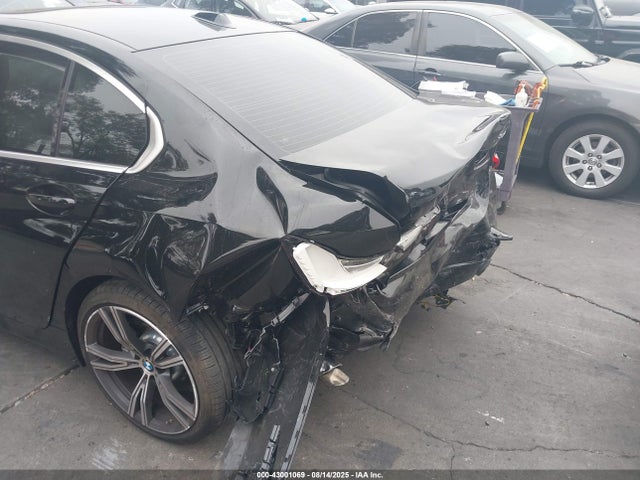 3MW69FF00R8E21128 BMW 330I