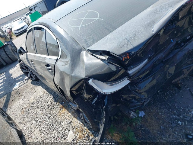 3MW69FF00R8E21128 BMW 330I