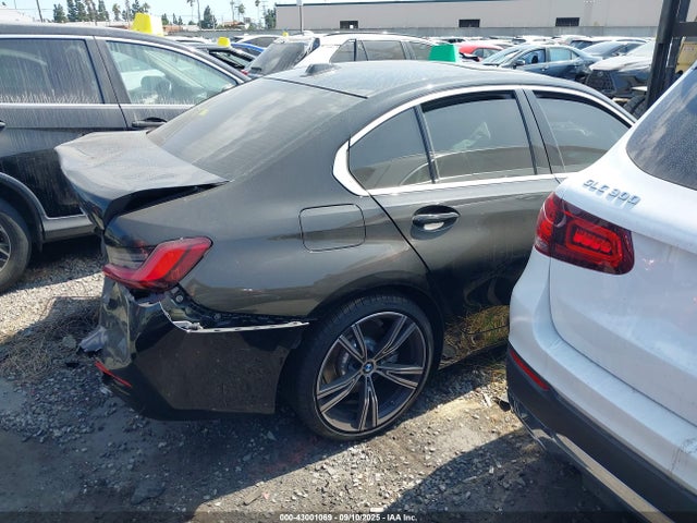 3MW69FF00R8E21128 BMW 330I