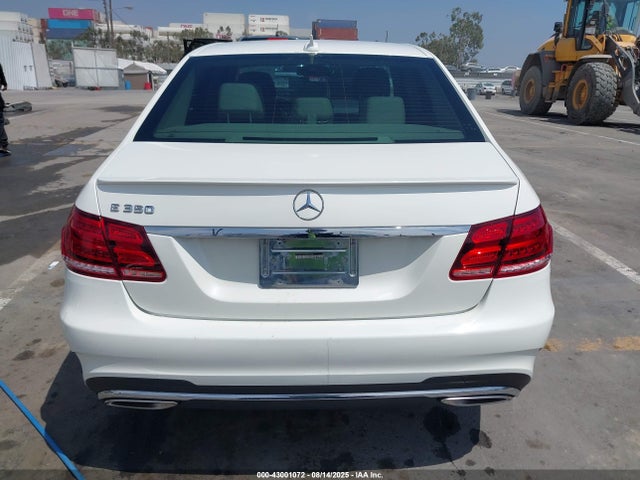 WDDHF5KB8EB050109 Mercedes-Benz E-Class