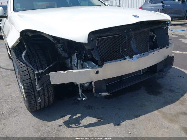 WDDHF5KB8EB050109 Mercedes-Benz E-Class