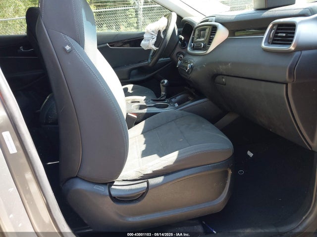 5XYPG4A3XHG321298 KIA 2017
