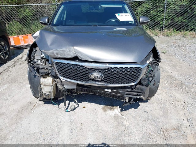 5XYPG4A3XHG321298 KIA 2017