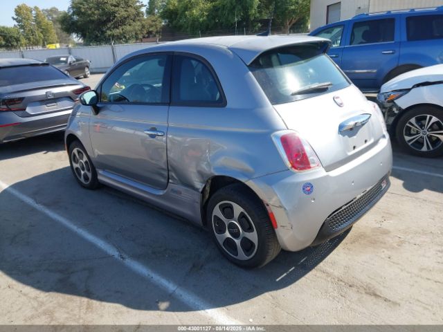 2019 FIAT 500E 3C3CFFGE0KT773500 Photo 2