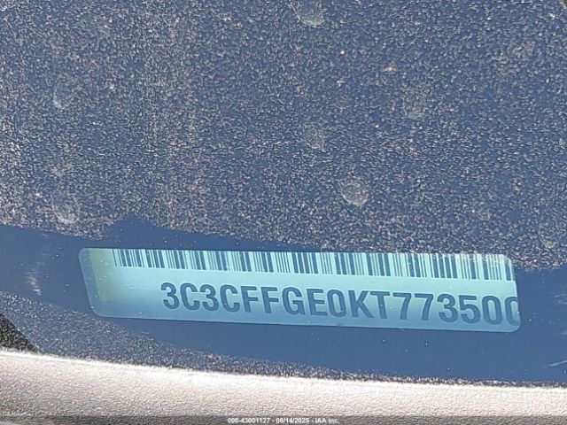 2019 FIAT 500E 3C3CFFGE0KT773500 Photo 8