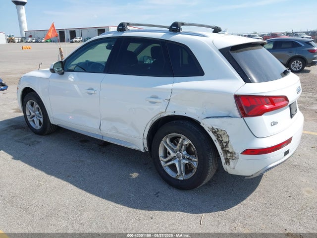 2018 AUDI Q5 WA1ANAFY0J2123970 Photo 2