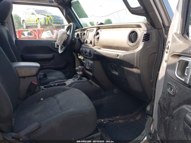 1C4GJXAGXKW518455 Jeep Wrangler