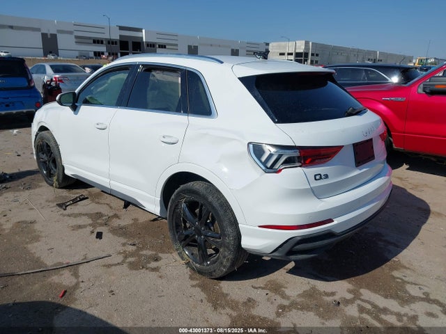 2024 AUDI Q3 WA1DECF31R1129839 Photo 2