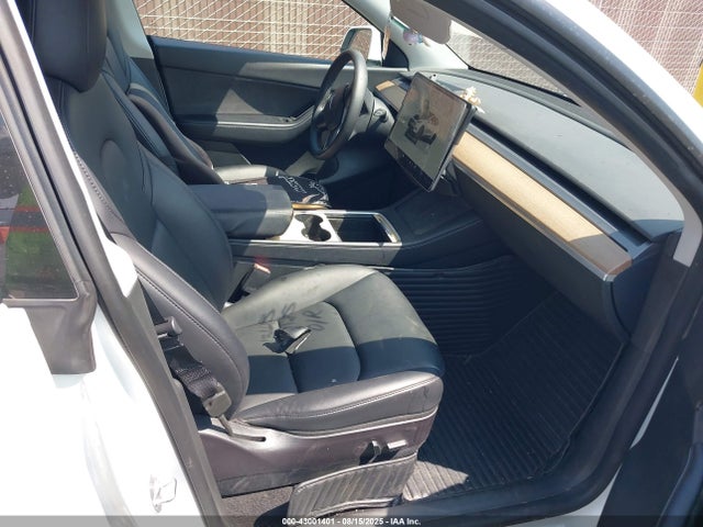 2022 TESLA MODEL Y 7SAYGDEF9NF405918 Photo 4