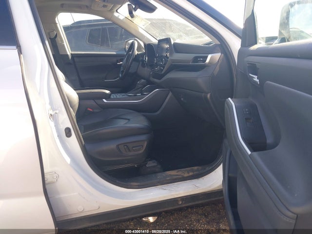 5TDHZRBH2NS175452 Toyota 2gr-fks