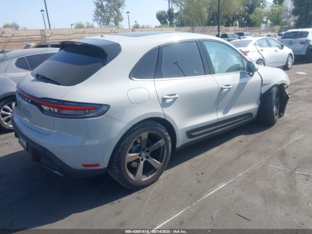 2023 PORSCHE MACAN WP1AA2A58PLB16951 Photo 3