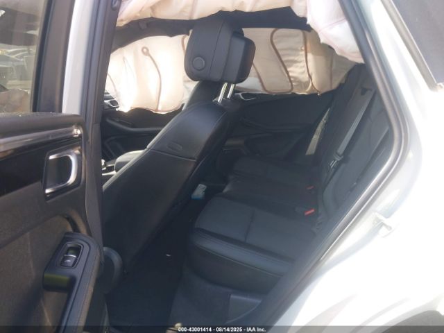 2023 PORSCHE MACAN WP1AA2A58PLB16951 Photo 7