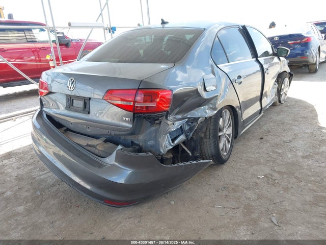 3VWD17AJ2FM291330 Volkswagen 1.8t