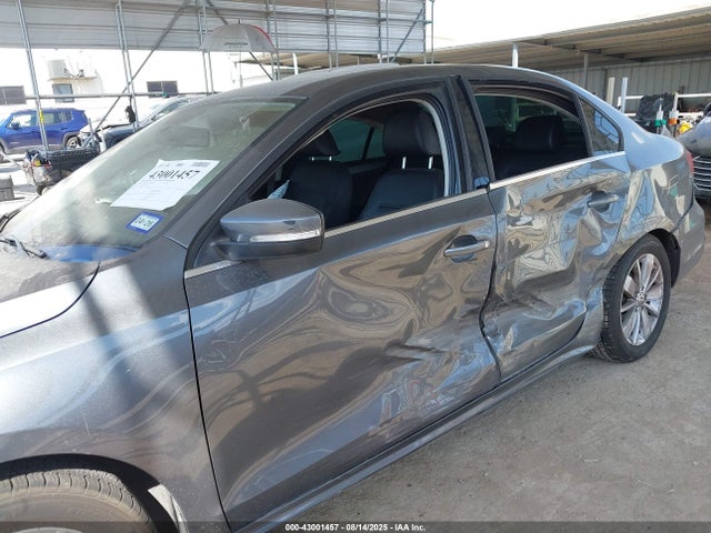 3VWD17AJ2FM291330 Volkswagen 1.8t