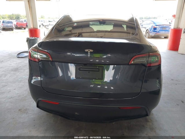 7SAYGDED3RA328402 Tesla Model Y