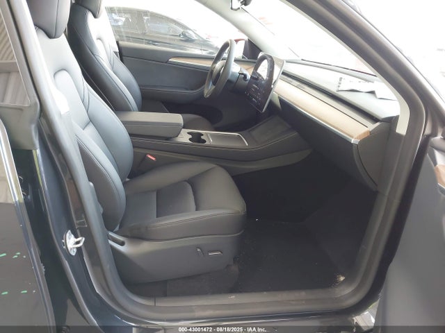 2024 TESLA MODEL Y 7SAYGDED3RA328402 Photo 4