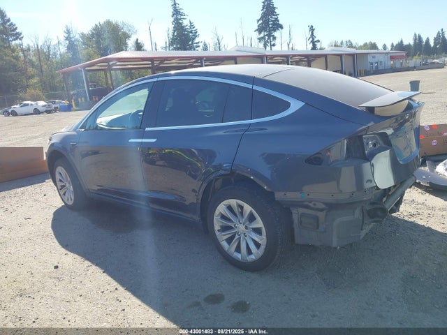 2020 TESLA MODEL X 5YJXCAE23LF302037 Photo 2