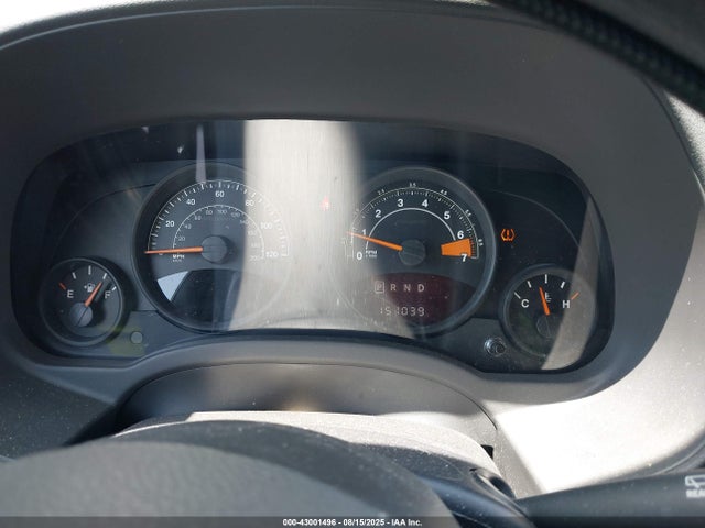 1C4NJDBB1FD379214 Jeep Compass
