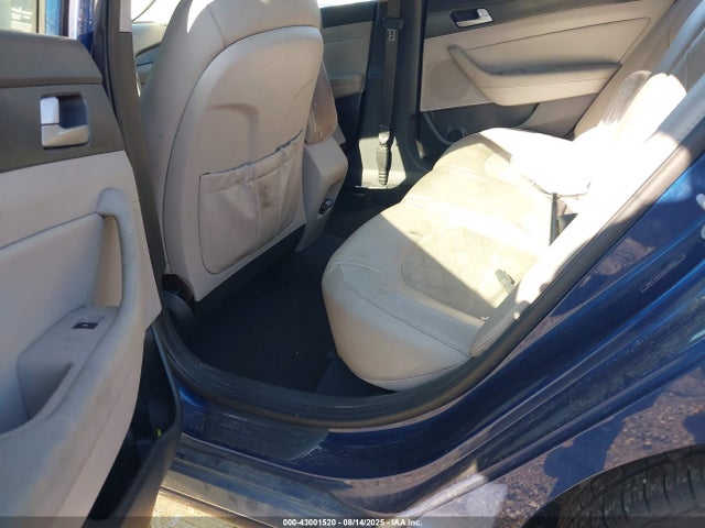 5NPE34AFXHH556015 Hyundai 2017